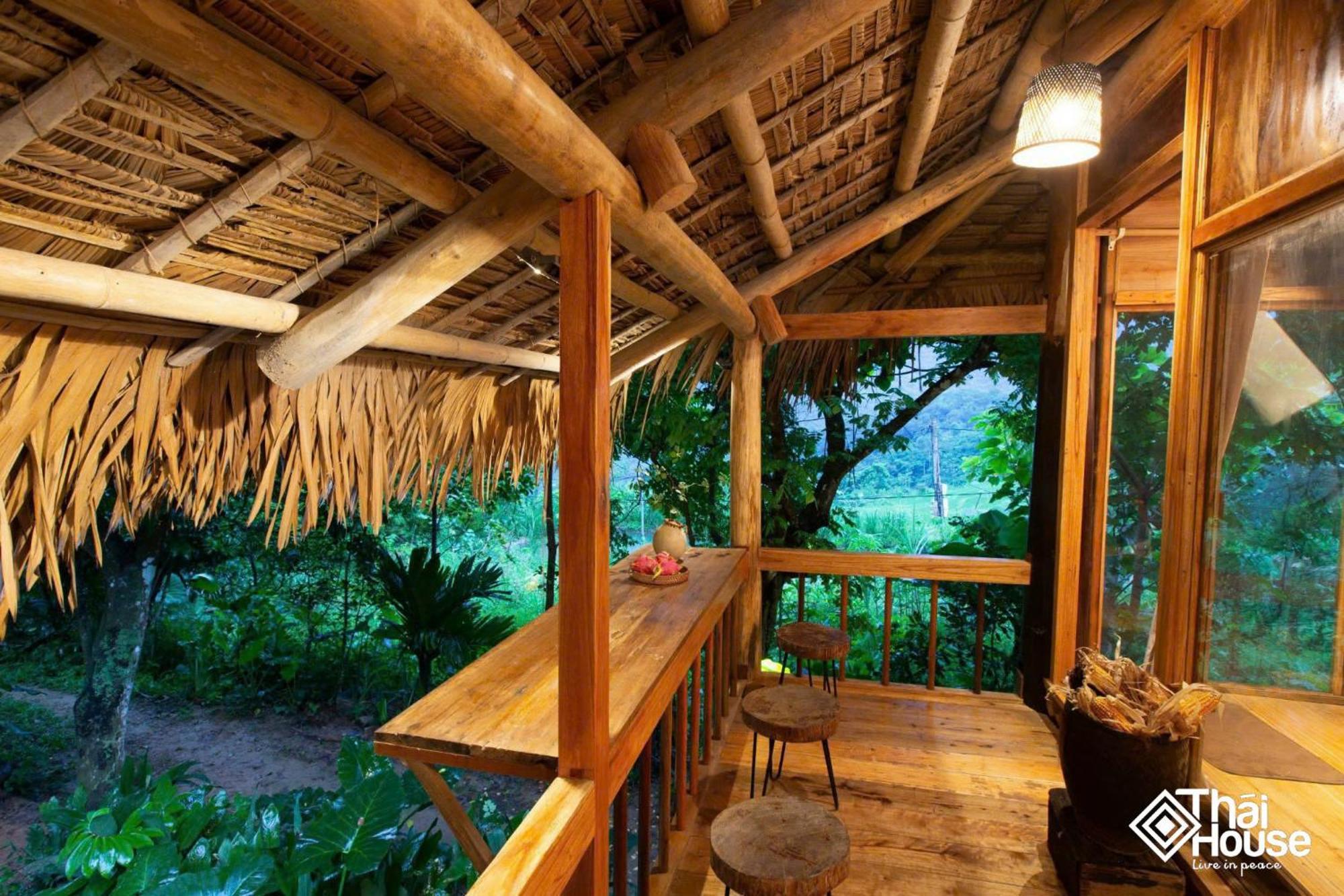 Thai House Pu Luong - Century Old Stilt House With Terrace Views Huong Ba Thuoc Exterior photo