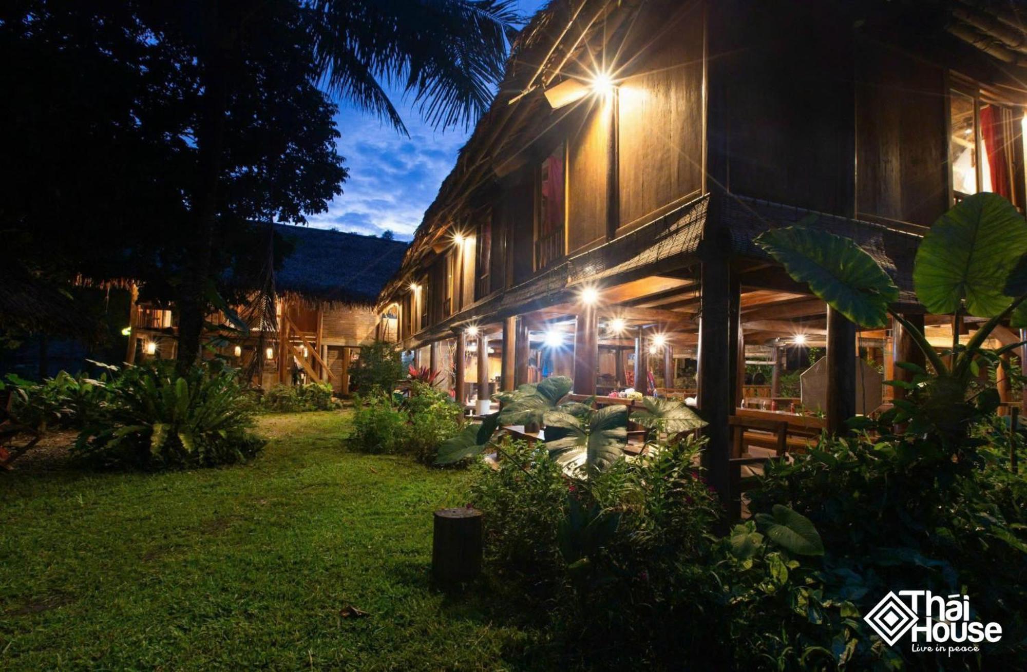 Thai House Pu Luong - Century Old Stilt House With Terrace Views Huong Ba Thuoc Exterior photo